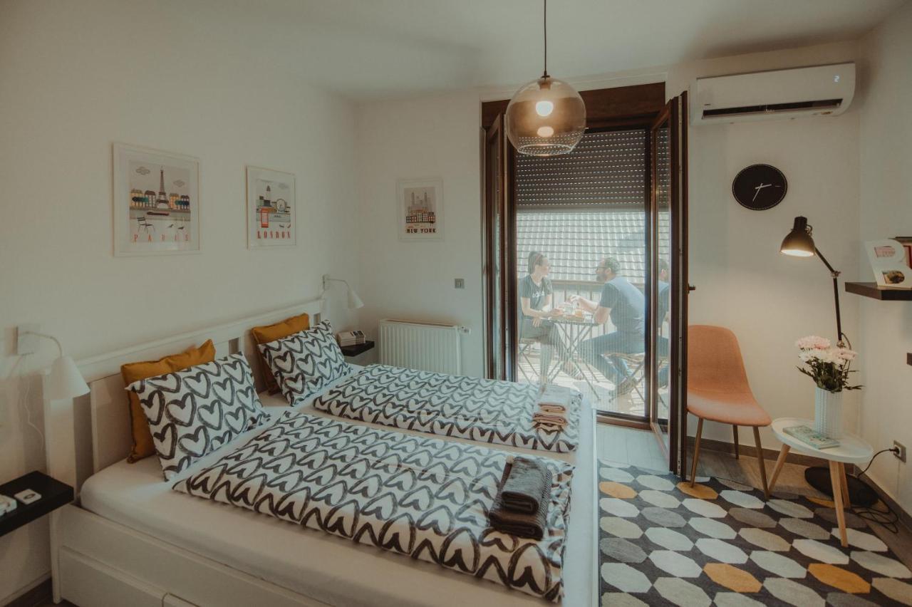 Studio Apartman Centar Ðakovo Exterior foto